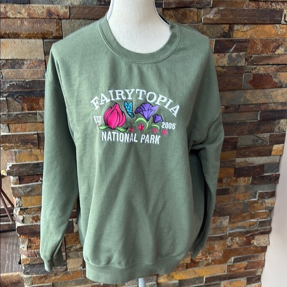 Sweaters - Green Fairytopia 2005 National Park Sweatshirt